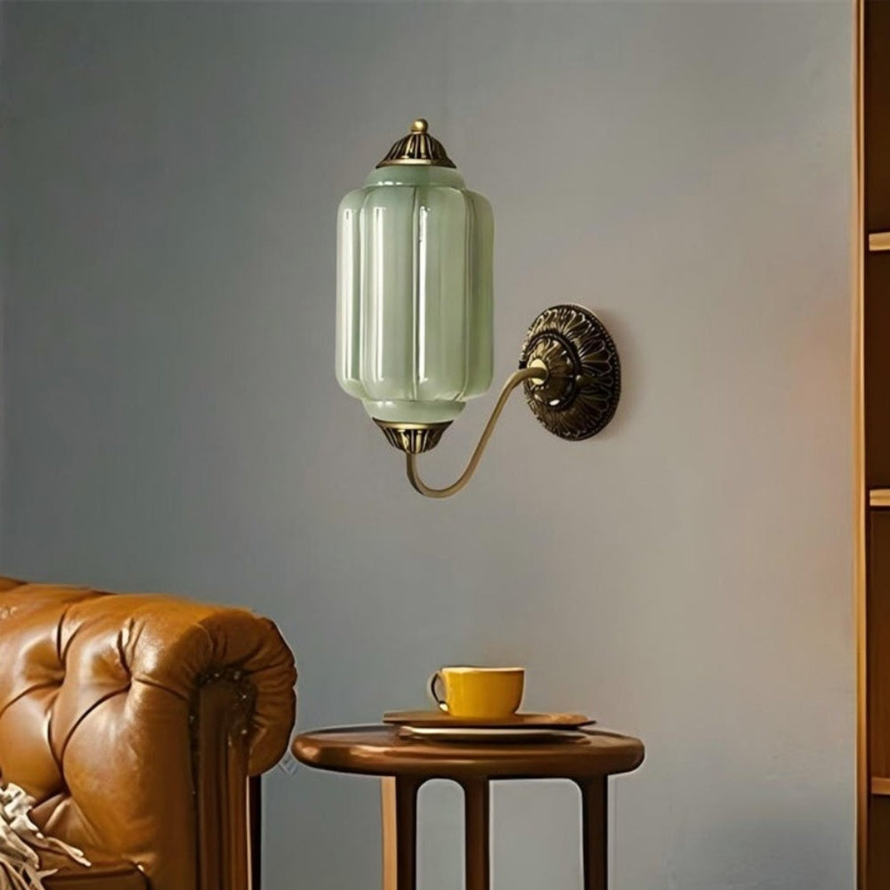 Applique classica in ottone con paralume in vetro - Illuminazione per corridoio